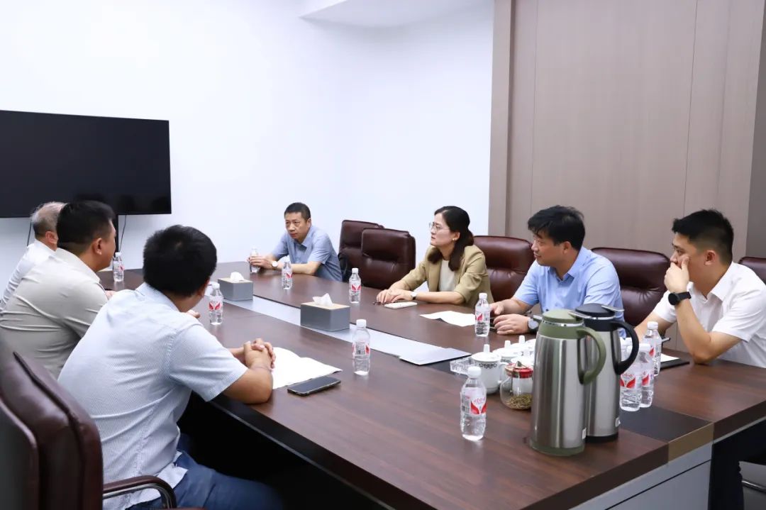 嵊州市委副书记余丹一行莅临板川电器： 共鉴发展历程，共绘未来蓝图